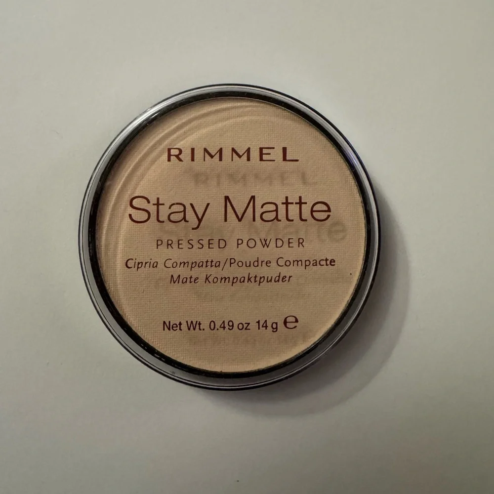 NEW Rimmel Stay Matte Pressed Powder .49oz 14g 001 Transparent